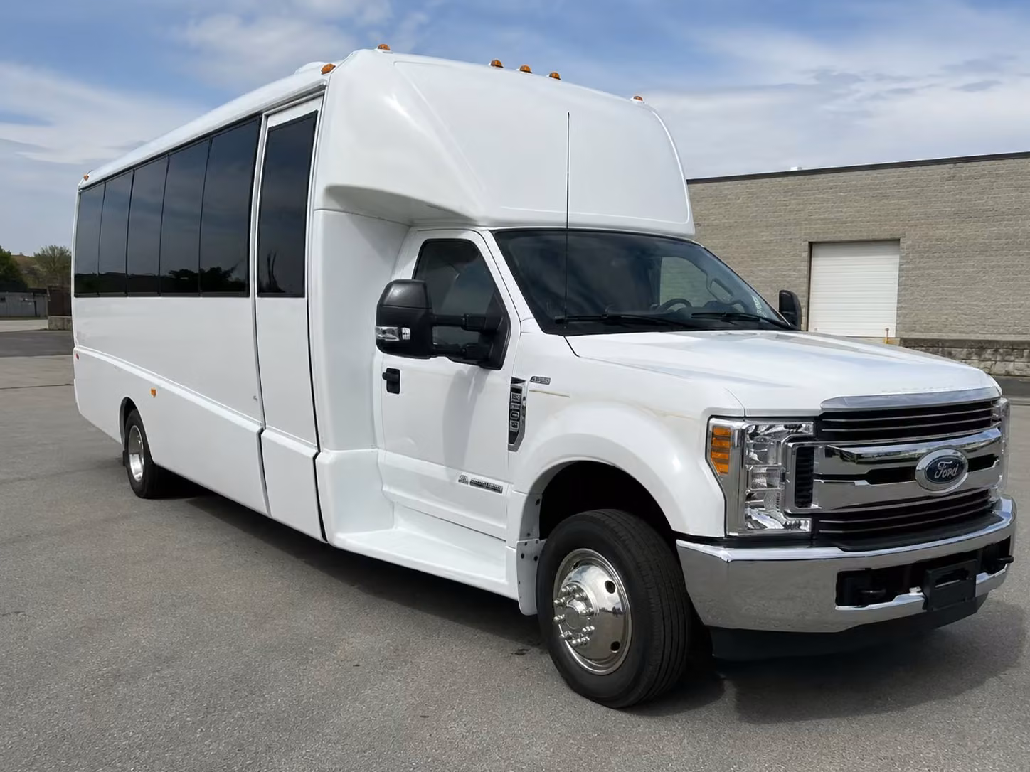 20 passenger minibus