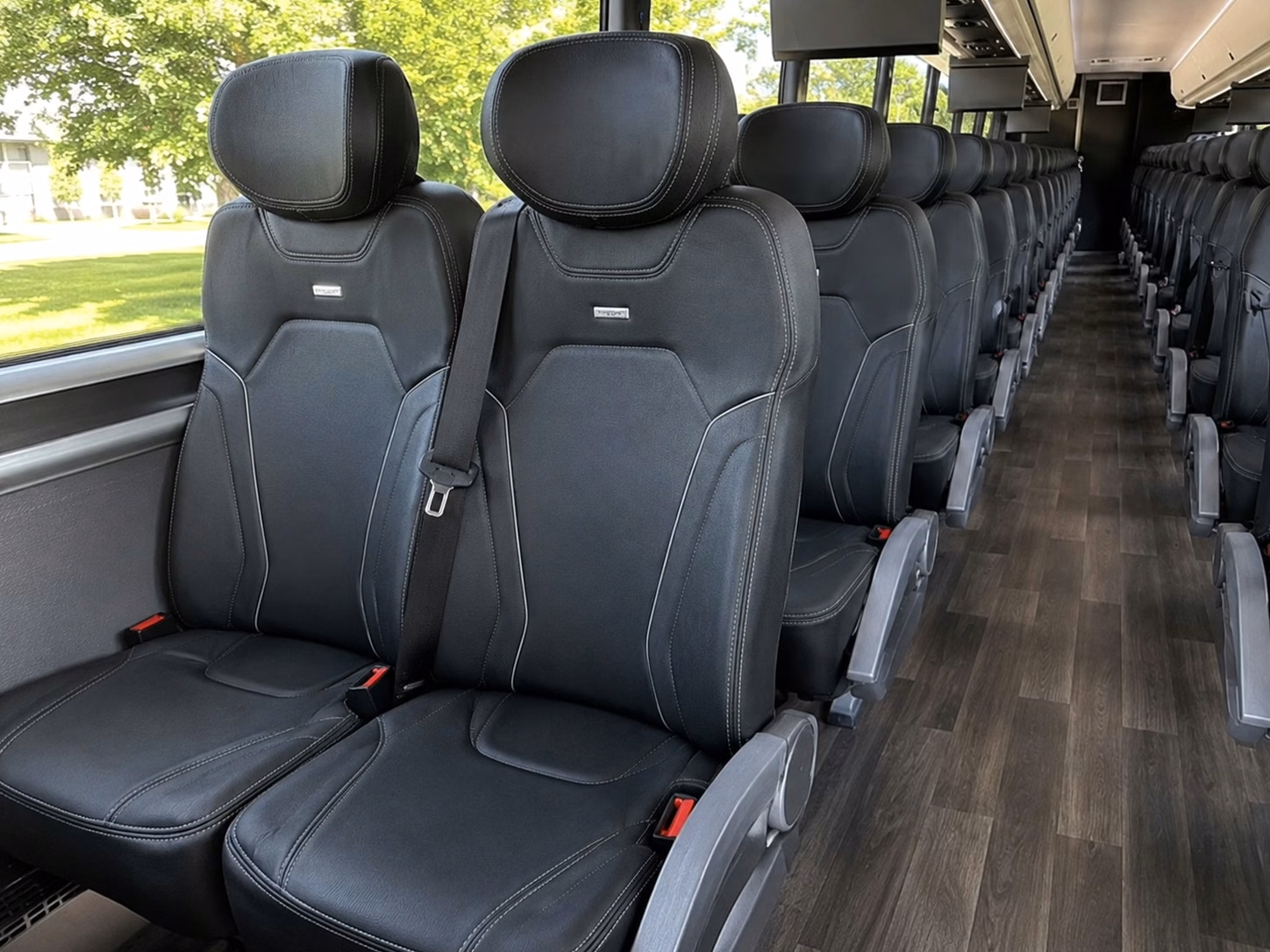charter buses and minibuses for odu monarchs game day in norfolk