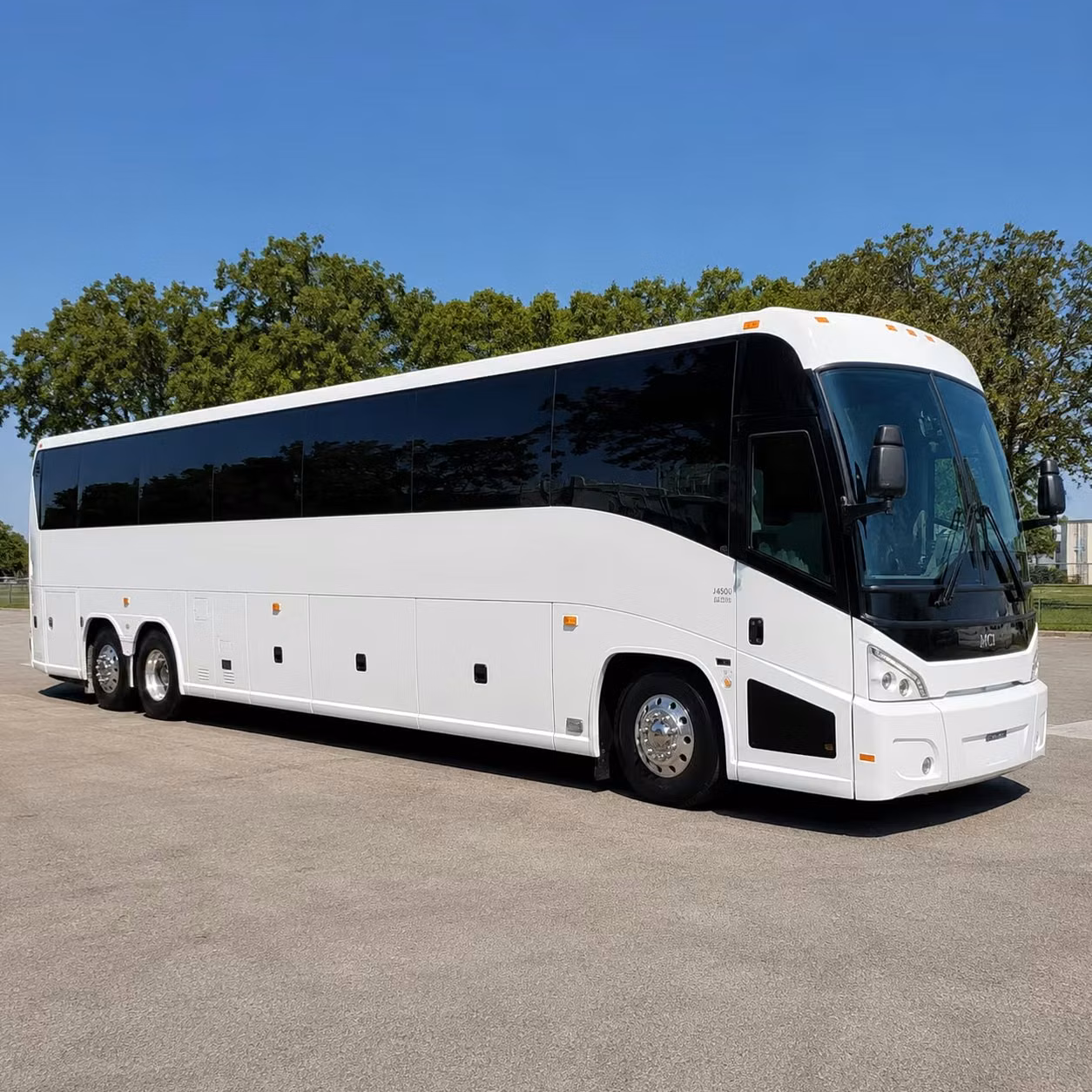 multi day bus rentals for norfolk groups heading to college campuses and bowl games